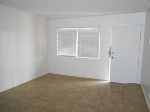 3727 Hazelwood St in Las Vegas, NV - Building Photo - Building Photo