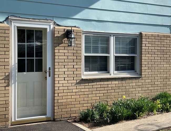 6030 NY-23, Unit SS103 in Oneonta, NY - Building Photo - Building Photo