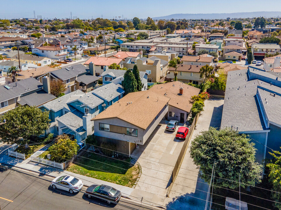 2116 Warfield Ave in Redondo Beach, CA - Building Photo