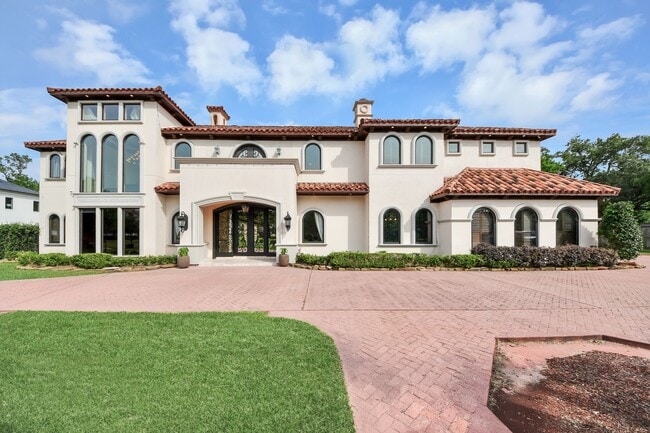 11103 Memorial Dr