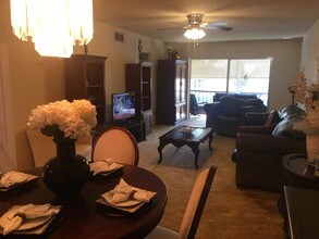 361 S Hollybrook Dr-Unit -306 in Pembroke Pines, FL - Building Photo - Building Photo