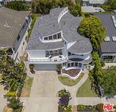 1307 Ozone Ave in Santa Monica, CA - Building Photo - Building Photo