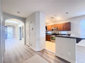 7942 Granite Walk Ave in Las Vegas, NV - Building Photo - Building Photo