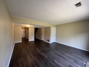 901 Olmstead Dr in Hinesville, GA - Building Photo - Building Photo