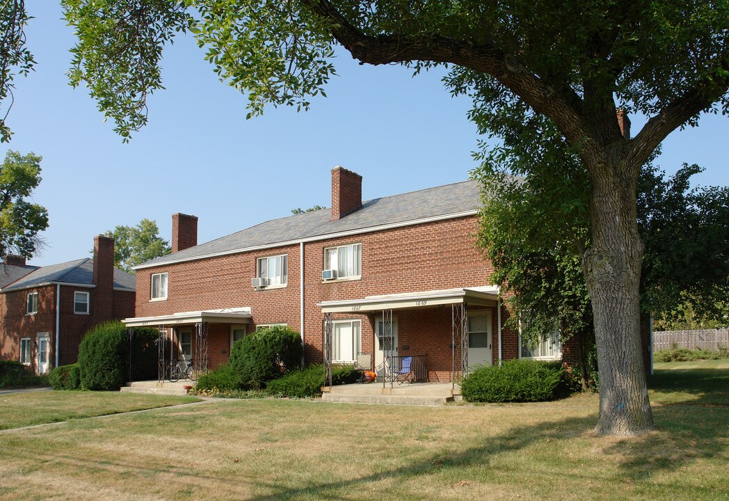 1863-1869 North Star Ave in Columbus, OH - Building Photo