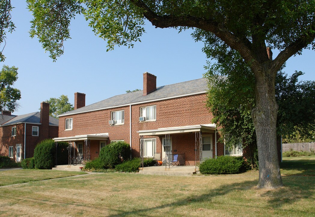 1863-1869 North Star Ave in Columbus, OH - Foto de edificio