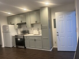 27450 Lyford St in Hayward, CA - Building Photo