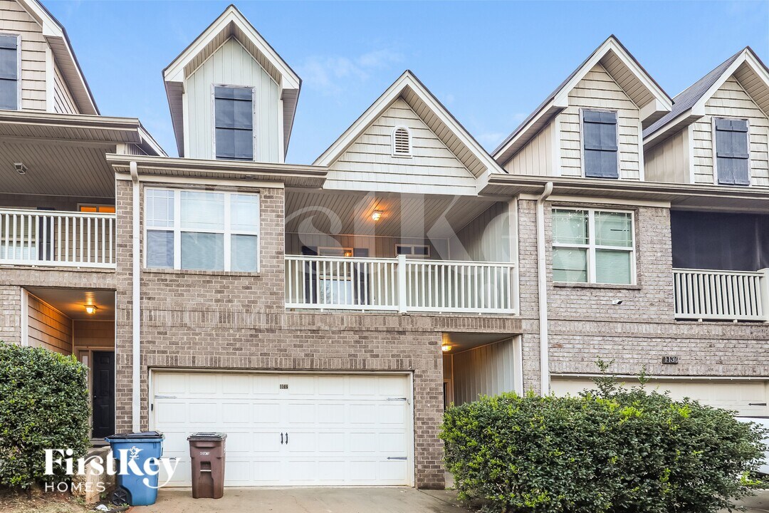 1132 Mcconaughy Ct in Mcdonough, GA - Foto de edificio