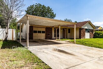 7319 Deep Spring Dr in San Antonio, TX - Building Photo - Building Photo