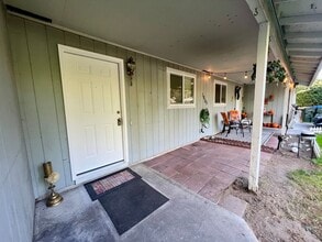 1605 16th Ct SE in Lacey, WA - Building Photo - Building Photo