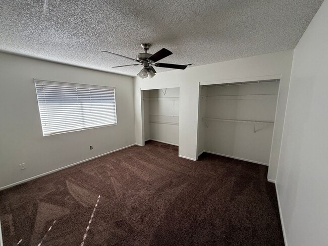 871 W Mayberry Ave in Hemet, CA - Building Photo - Building Photo