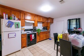4905 Kashmere St-Unit -A in Houston, TX - Building Photo - Building Photo
