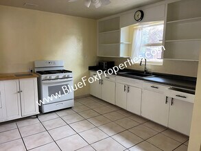 5356 E 19th St in Tucson, AZ - Building Photo - Building Photo