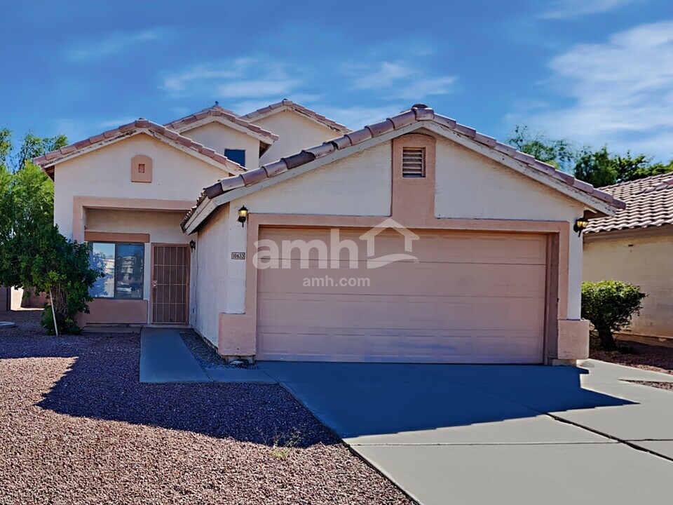 10633 W Piccadilly Rd in Avondale, AZ - Building Photo