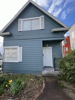 815 N 42nd St in Seattle, WA - Building Photo