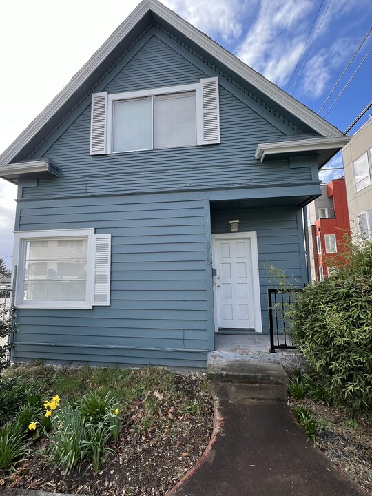 815 N 42nd St in Seattle, WA - Foto de edificio
