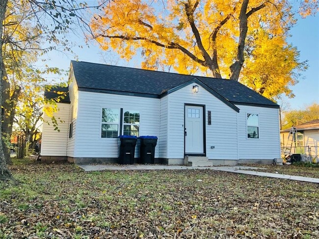 property at 214 S 2nd St