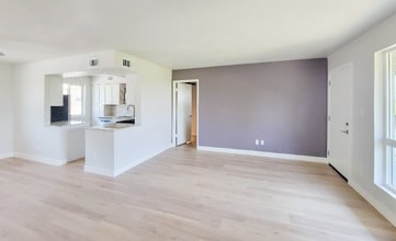 7141 N 16th St in Phoenix, AZ - Building Photo - Building Photo