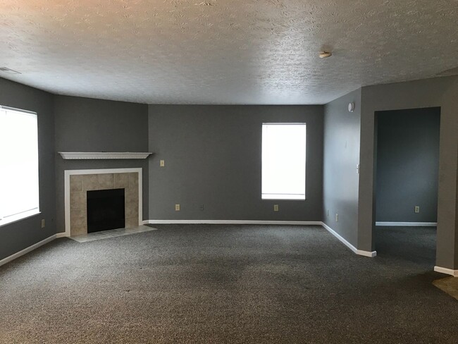 6480 Matcumbe Way in Plainfield, IN - Building Photo - Building Photo