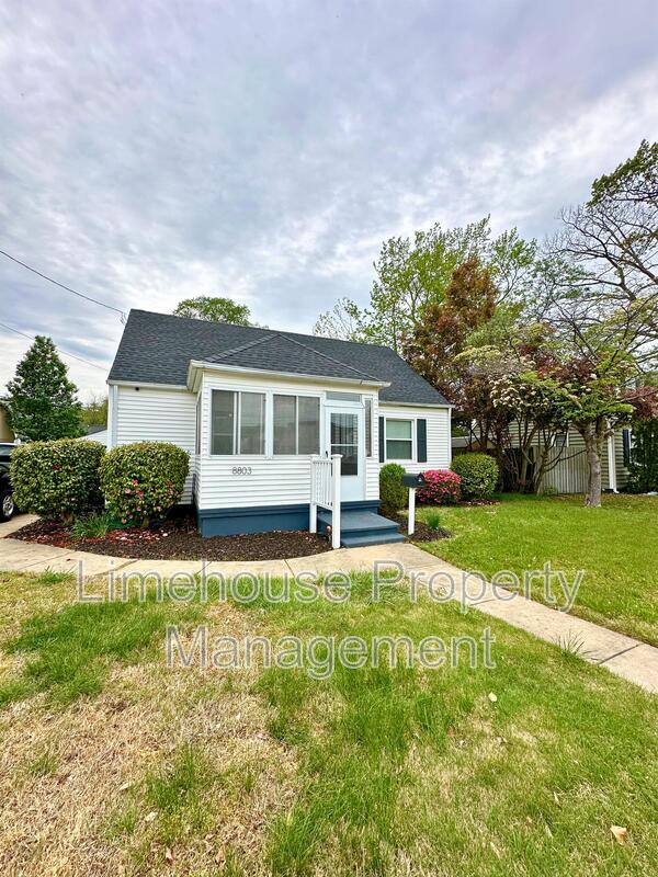 8803 Tidewater Dr in Norfolk, VA - Building Photo - Building Photo