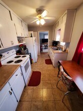 2413 SW Madeline Ln in Topeka, KS - Building Photo - Building Photo