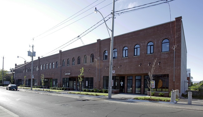 229-247 Wallace Ave in Toronto, ON - Building Photo - Building Photo