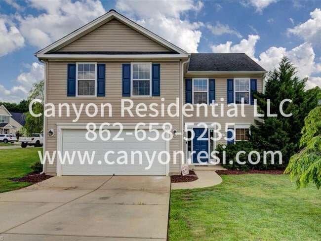 3518 Panarama Dr