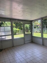 2823 SW 38th Ct-Unit -2823 in Miami, FL - Foto de edificio - Building Photo