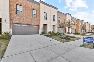 2065 Layla Dr in Waxahachie, TX - Building Photo