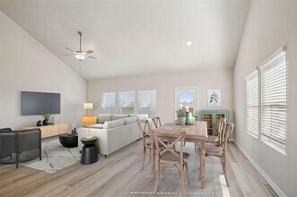 411 Midnight Oak Dr in McKinney, TX - Building Photo - Building Photo