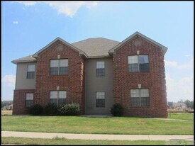 10800 Frenchmen Loop in North Little Rock, AR - Building Photo