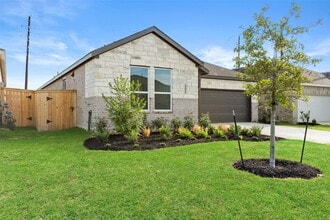 28627 Bluebonnet Grotto Dr in Hockley, TX - Building Photo - Building Photo