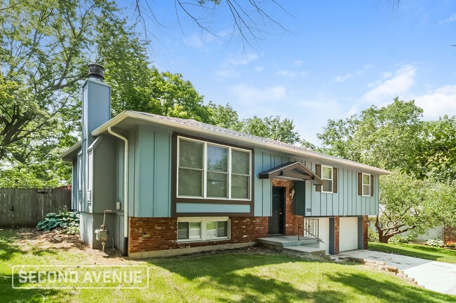 1816 SE 2nd St in Blue Springs, MO - Building Photo - Building Photo