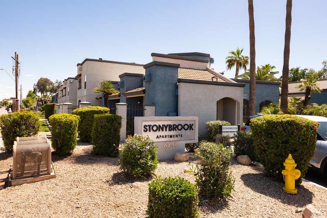 Stonybrook Apartments in Phoenix, AZ - Building Photo