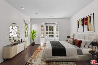 191 S Gardner St in Los Angeles, CA - Building Photo - Building Photo