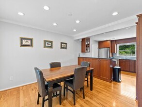 13517 Point Pleasant Dr in Chantilly, VA - Building Photo - Building Photo