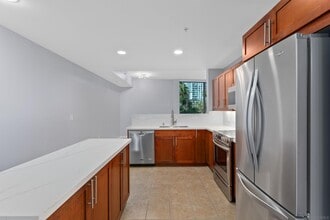 253 Tenth Ave in San Diego, CA - Building Photo - Building Photo
