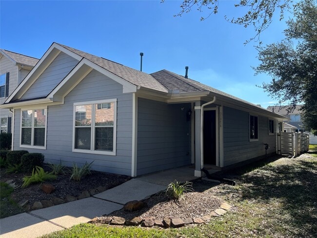 11956 Chanteloup Dr in Houston, TX - Building Photo - Building Photo