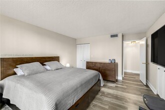 18181 NE 31st Ct in Aventura, FL - Building Photo - Building Photo