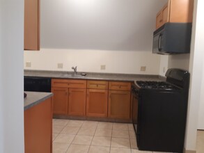 535 3rd Ave in West Haven, CT - Building Photo - Building Photo