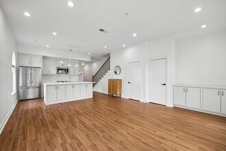 806 Jackson Hill St in Houston, TX - Building Photo - Building Photo