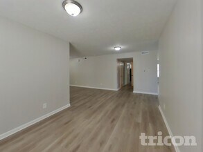 1003 Pine Ridge Way in Brownsburg, IN - Building Photo - Building Photo