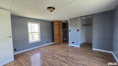 34 Cahokia Dr in Pawnee, IL - Building Photo - Building Photo