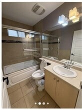 2469 2nd Av E in Vancouver, BC - Building Photo - Building Photo