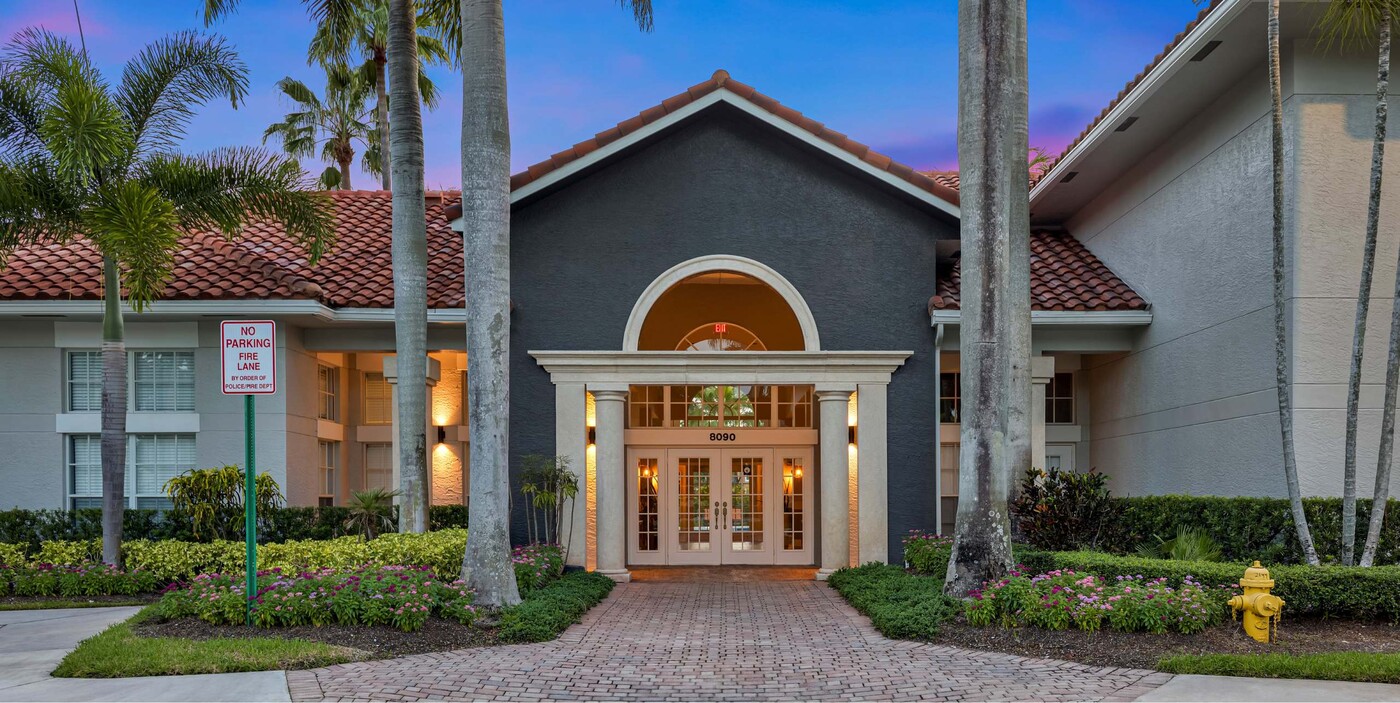 Coral Vista in Tamarac, FL - Building Photo