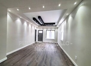 1402 Dorcas St in Omaha, NE - Building Photo - Building Photo