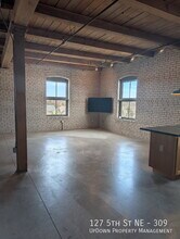 127 5th St NE in Minneapolis, MN - Building Photo - Building Photo