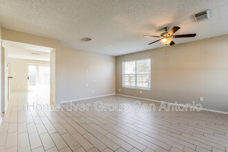 1443 Butler Dr in San Antonio, TX - Building Photo - Building Photo