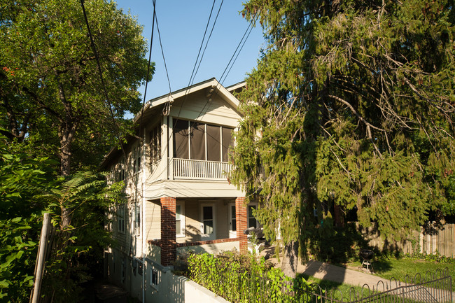 6815 Eastern Ave in Takoma Park, MD - Foto de edificio - Building Photo