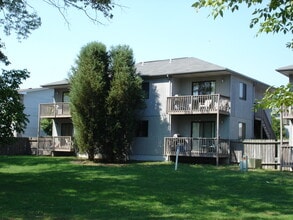 197 W State St, Unit A in Athens, OH - Building Photo - Building Photo